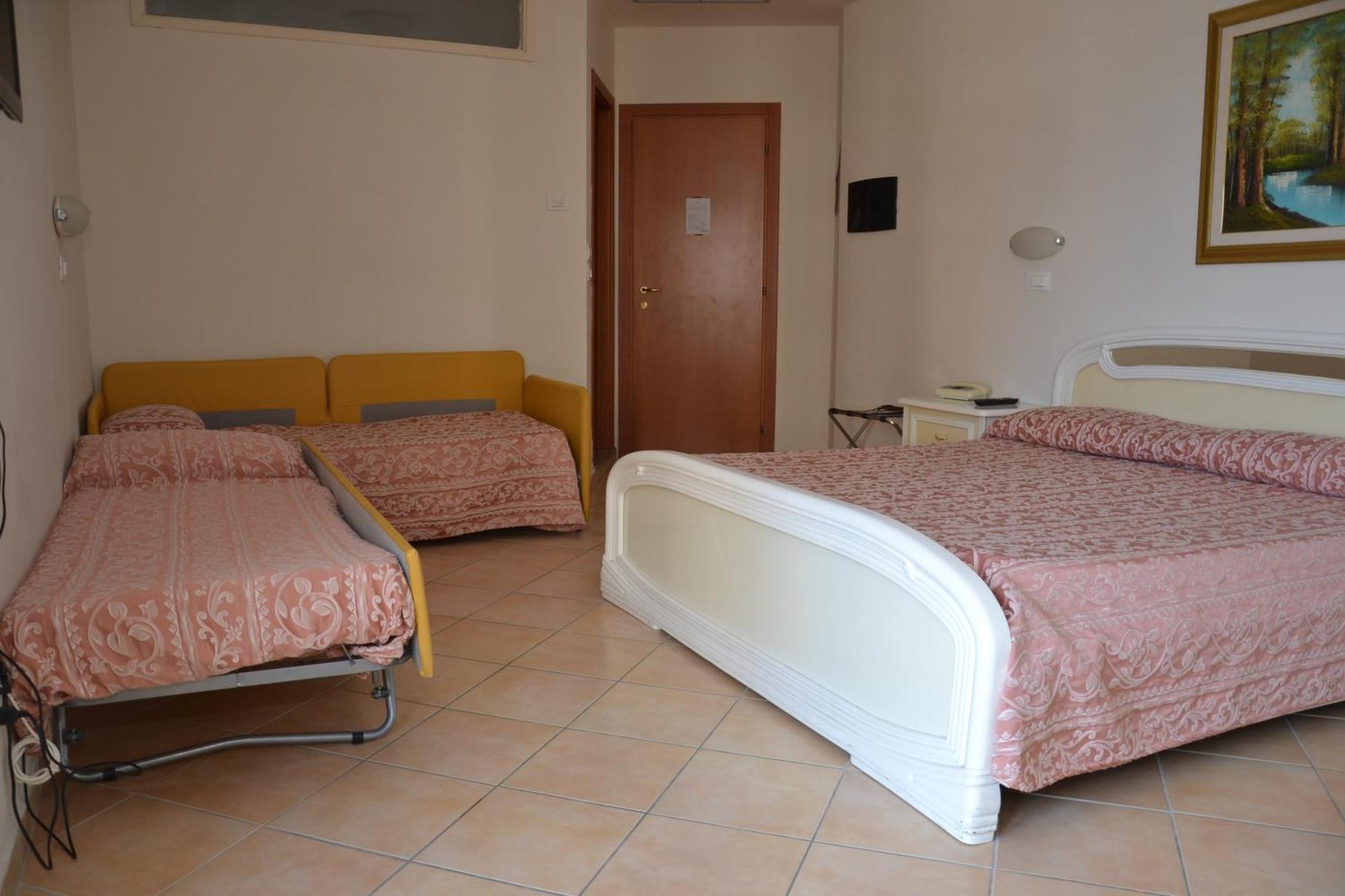 Perticari Otel Pesaro Dış mekan fotoğraf